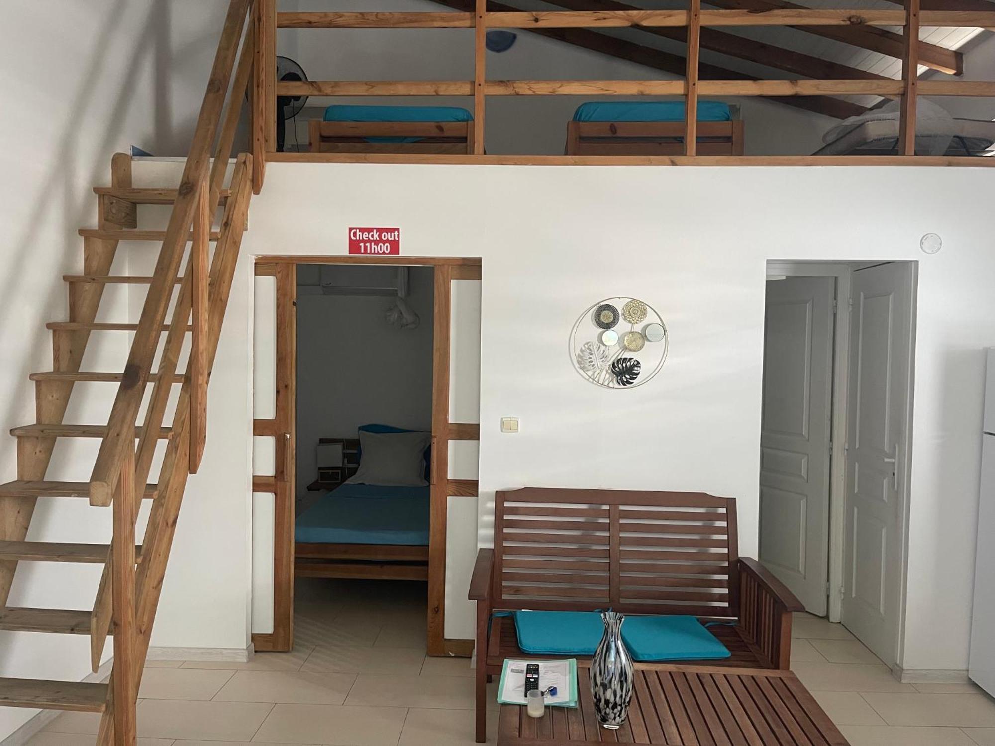 Bungalows Malueva 1 Chambre Et 1 Mezzanine A 5Min De La Plage De La Caravelle Sainte-Anne  Kültér fotó